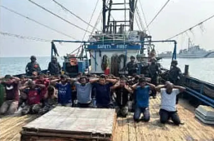 ভারতীয় কোস্টগার্ডের হাতে আটক বাংলাদেশি নাবিকদের ছবি প্রকাশ